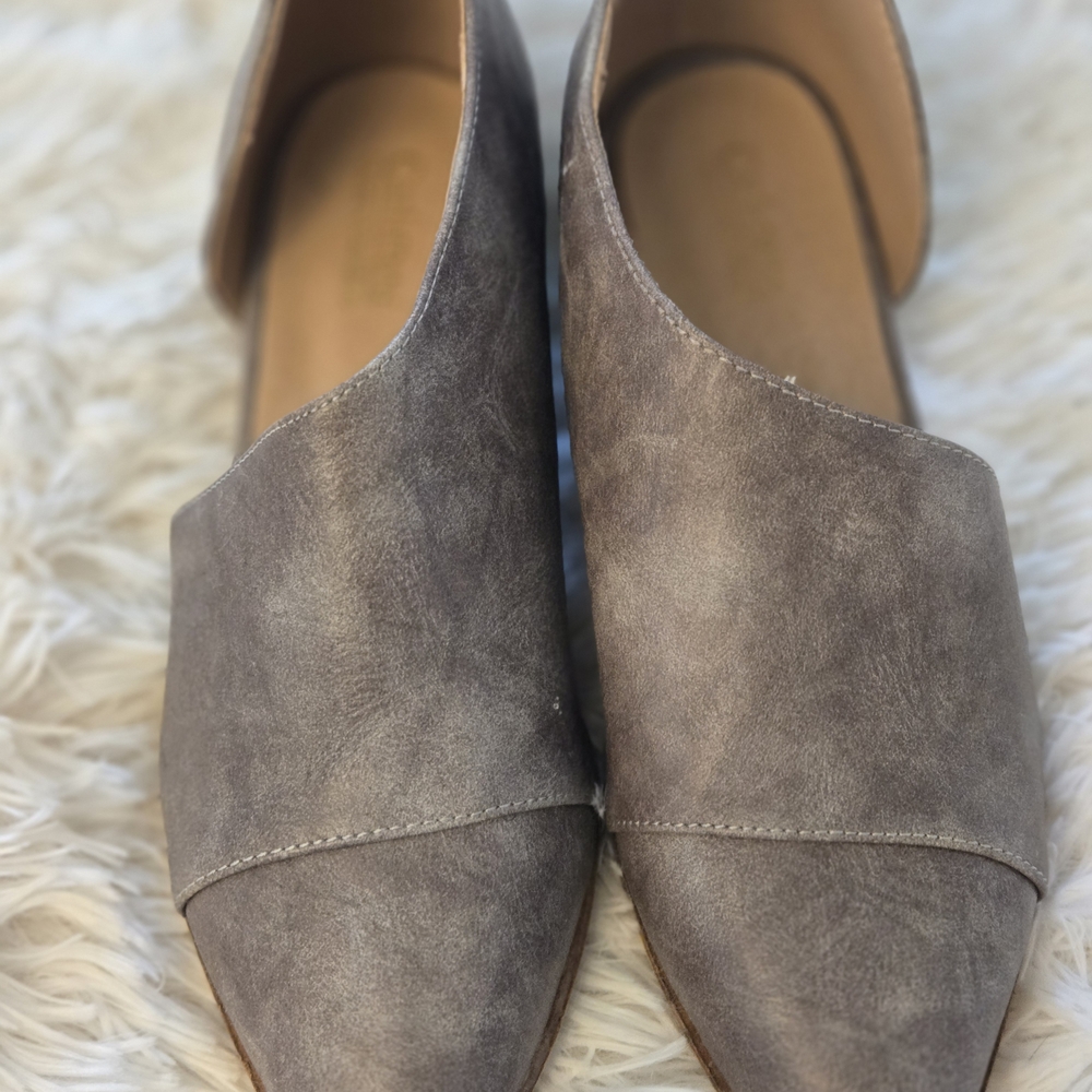 Catherine Malandrino Gray Flats Versatile Comfort